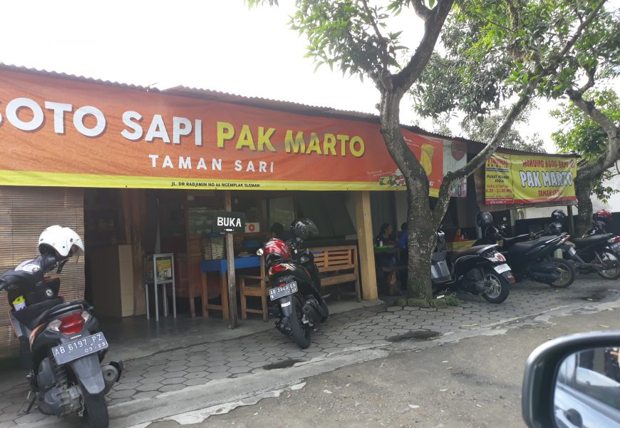 Soto Pak Marto Tamansari Tempat Makan di Yogya yang Wajib Di Kunjungi