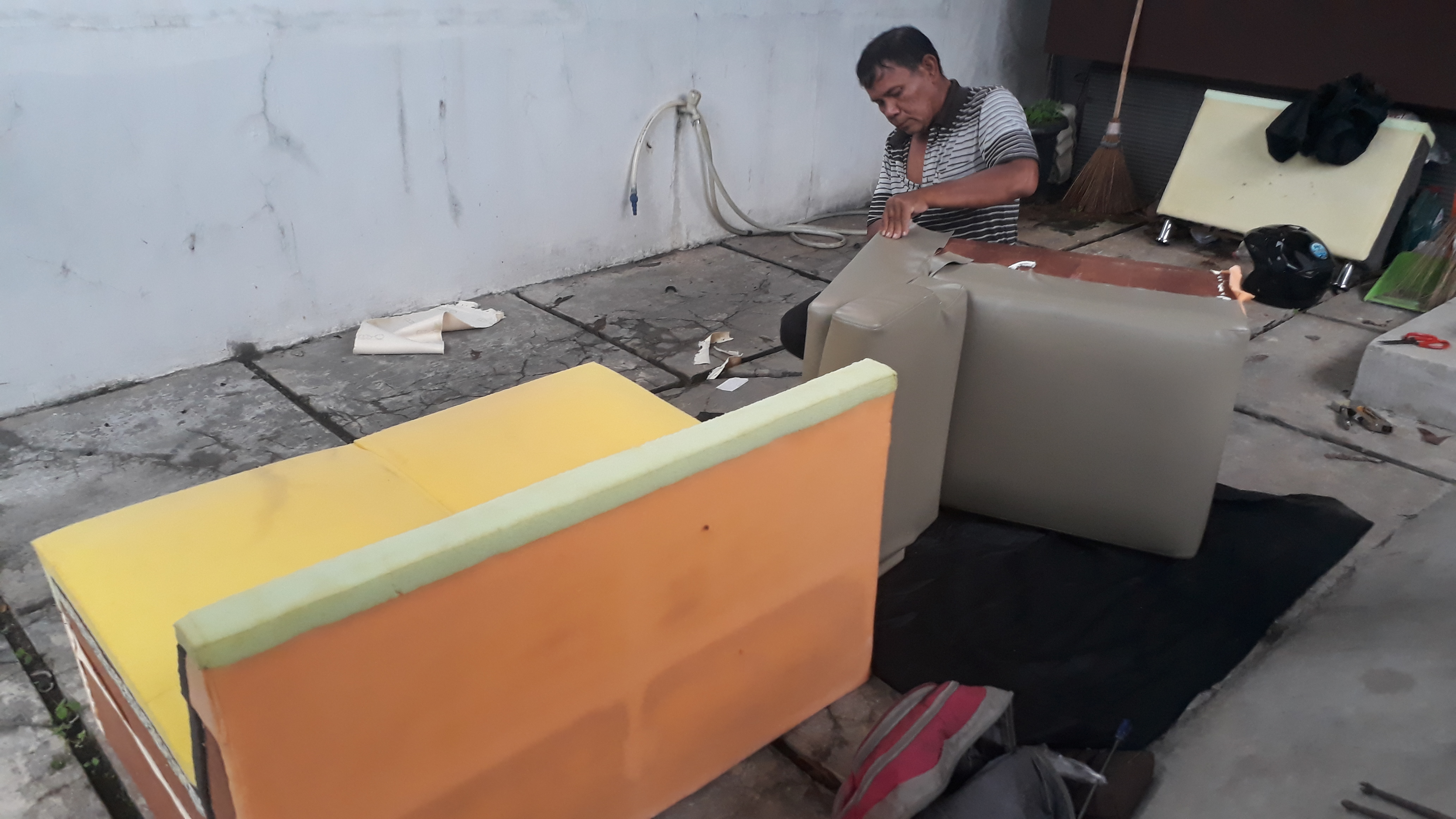 Service Sofa Ruang Tamu Datang Ke Rumah di Cikarang dan Cibitung