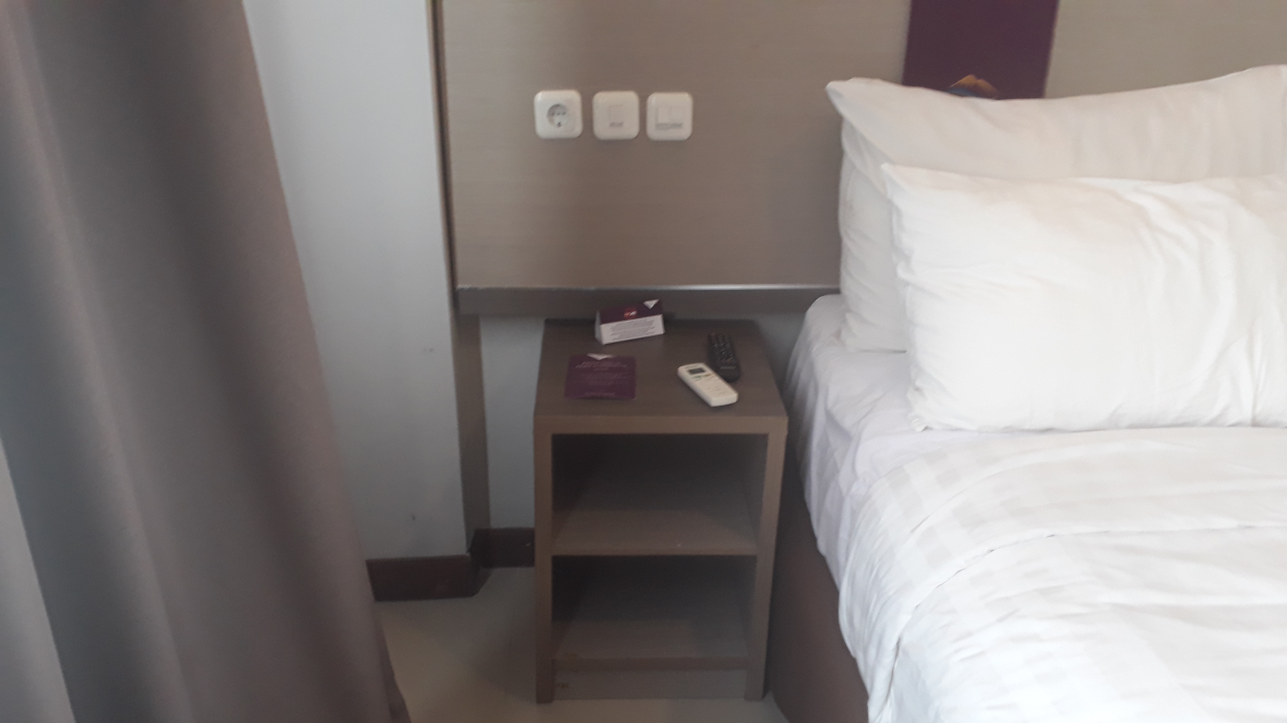 Hotel Nyaman Budget Terjangkau di kota Semarang Holiday Inn Alaska
