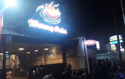 Warung Pedes Kemang Buka 24 Jam Warung Nasi Lezat Bernuansa Cafe