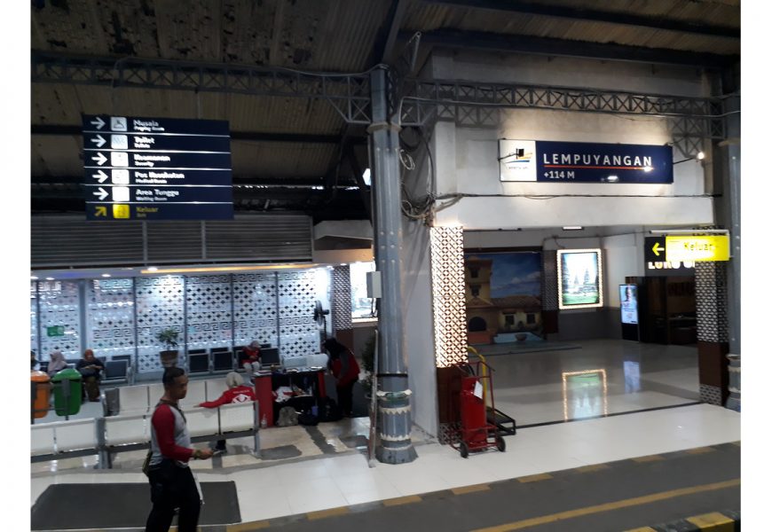 Stasiun Lempuyangan Yogya Sejarah, Perkembangan, Layanan Kereta