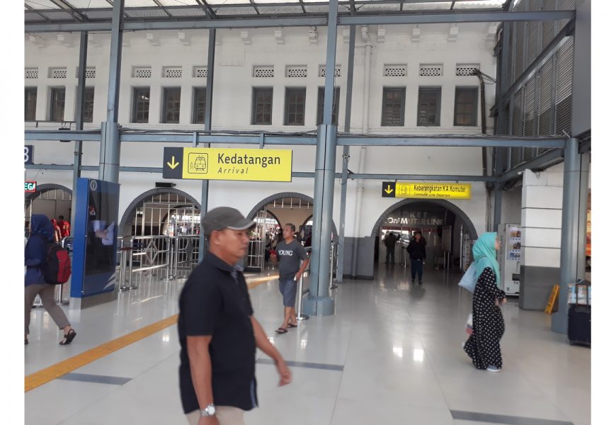 Stasiun Kereta Pasar Senen Situasi Terkini, Sejarah & Layanan Kereta Api