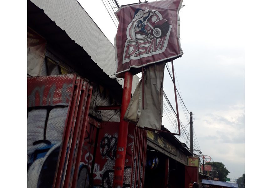 Bengkel dan Asesoris Motor DSM Motor Jalan Raya Pasar Minggu