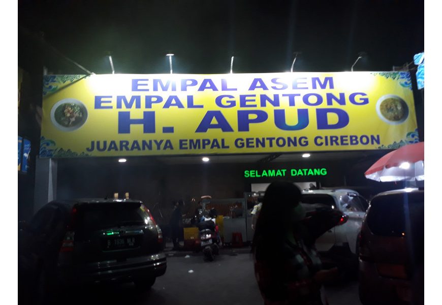 Empal Gentong Haji Apud Rekomendasi Kuliner Khas Cirebon